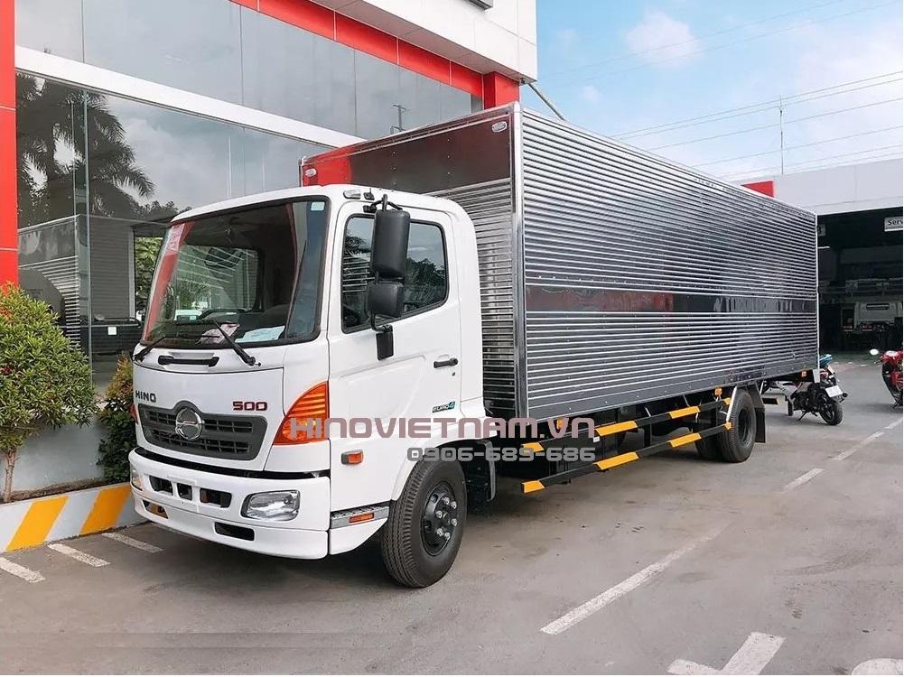 XE TẢI THÙNG KÍN 6.2 TẤN HINO FC9JNTC